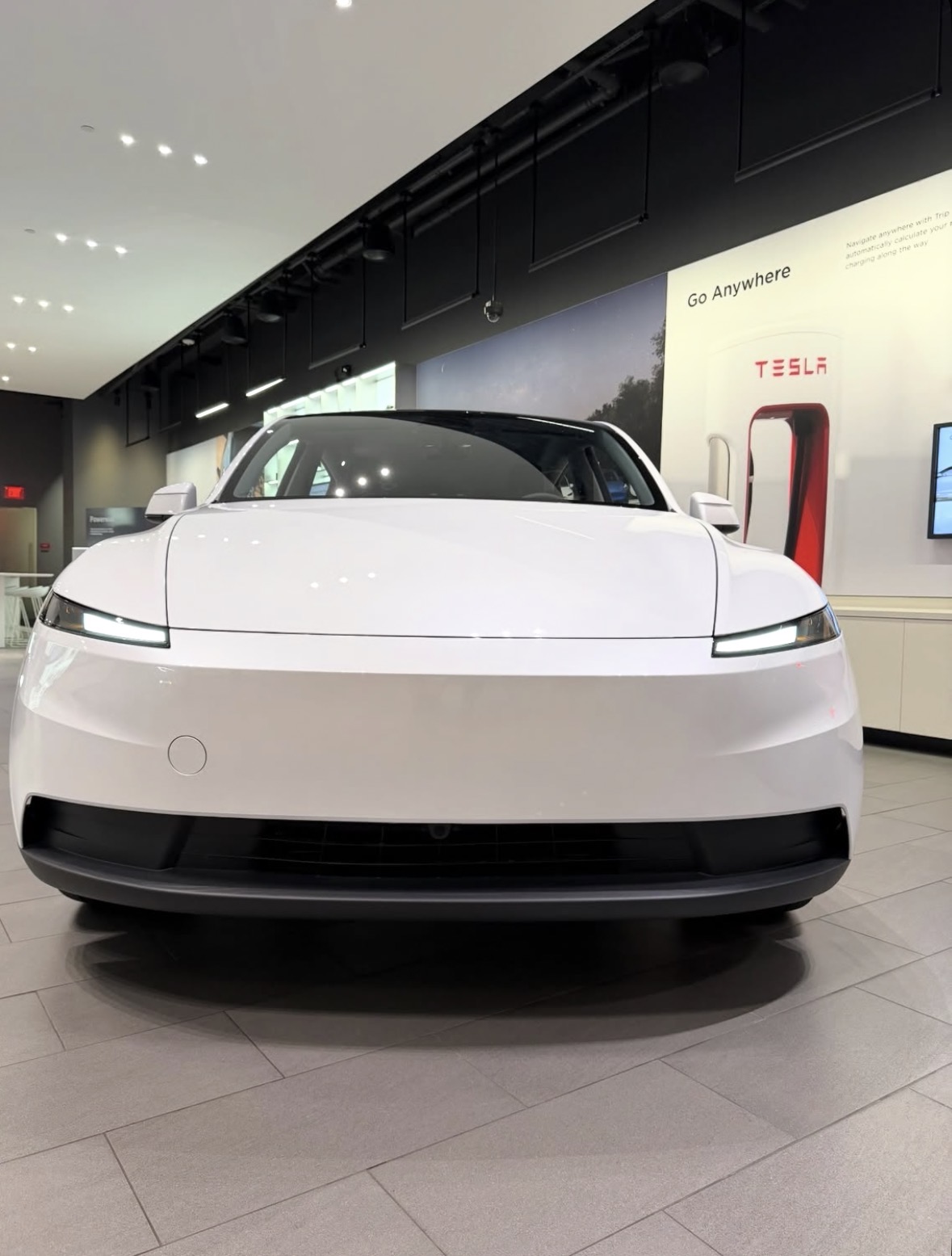 Tesla Model Y Standard RWD